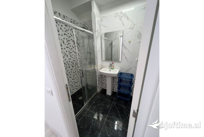 Shtepi me qera Apartament ne Tirane, 2+1, Mobilimi E mobiluar, Pagesa 600  Euro.