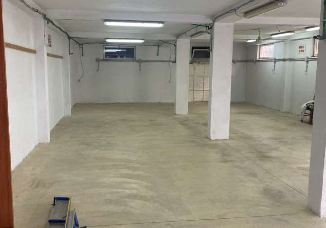 Agjencia Imobiliare HOXHA jep me Qera,  Ambjent me qera 1000euro/muaj