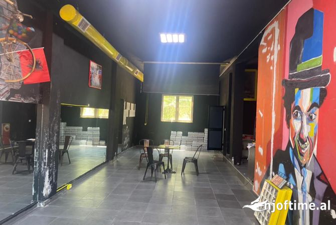 Ambient biznesi me qera 2+1 ne Tirane - 400 Euro