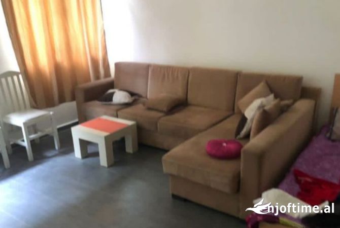 Shtepi me qera 1+1 ne Tirane - 400 Euro