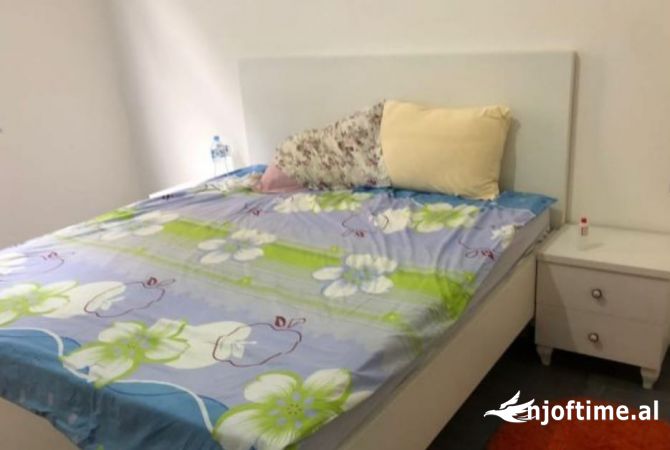Shtepi me qera 1+1 ne Tirane - 400 Euro