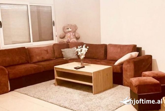 Shtepi me qera 2+1 ne Tirane - 450 Euro