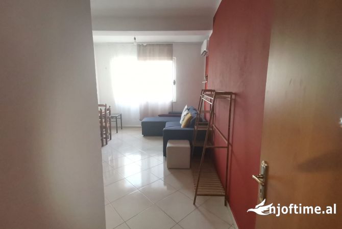 Shtepi me qera 1+1 ne Tirane - 400 Euro