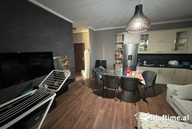 Shtepi me qera 1+1 ne Tirane - 600 Euro