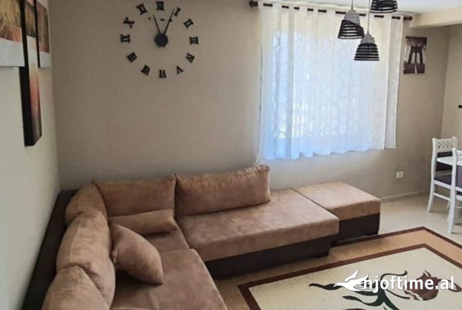 Shtepi me qera 2+1 ne Tirane - 550 Euro
