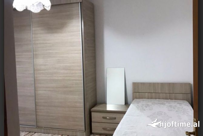 Shtepi me qera 3+1 ne Tirane - 520 Euro