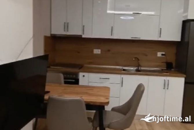 Shtepi me qera 1+1 ne Tirane - 400 Euro