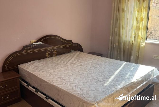 Shtepi me qera 1+1 ne Tirane - 350 Euro