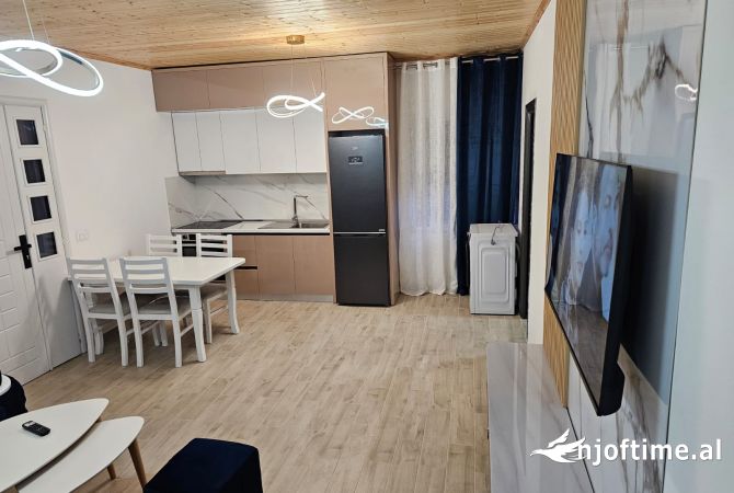 Shtepi me qera Apartament ne Tirane, 1+1, Mobilimi E mobiluar, Pagesa 500  Euro.