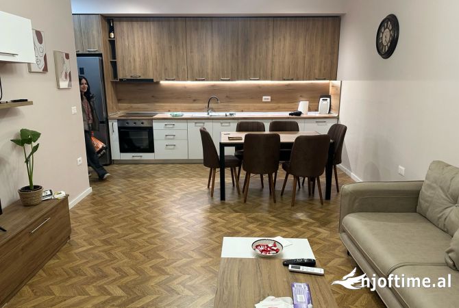 Shtepi me qera 1+1 ne Tirane - 550 Euro