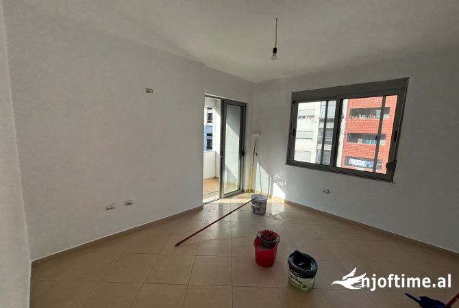 Shtepi ne shitje 2+1 ne Tirane - 145,000 Euro
