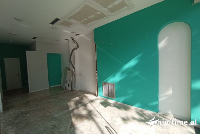 Ambient biznesi me qera 1+1 ne Tirane - 5,300 Euro