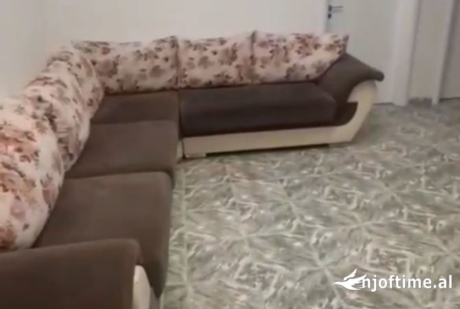 Shtepi me qera 2+1 ne Tirane - 550 Euro