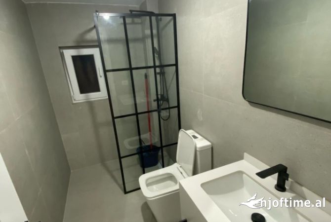 Shtepi me qera Apartament ne Tirane, 2+1, Mobilimi E mobiluar, Pagesa 600  Euro.