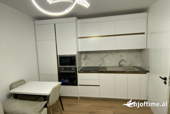 Shtepi me qera 2+1 ne Tirane - 600 Euro
