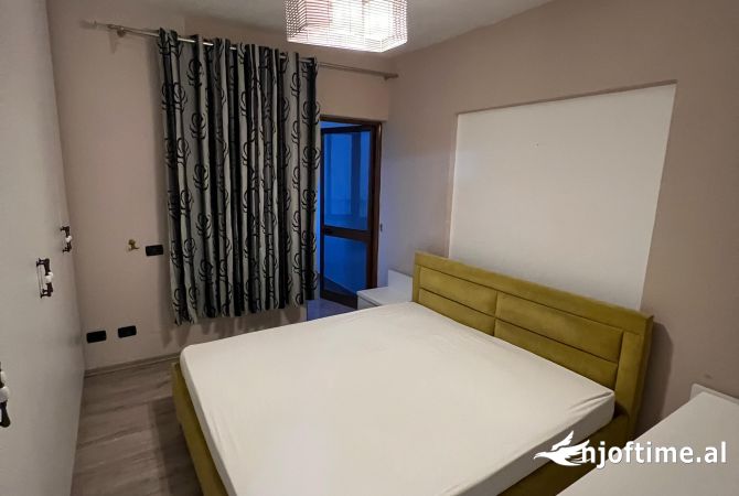 Shtepi me qera Apartament ne Tirane, 2+1, Mobilimi E mobiluar, Pagesa 600  Euro.