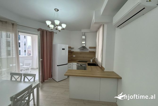 Shtepi me qera 2+1 ne Tirane - 550 Euro