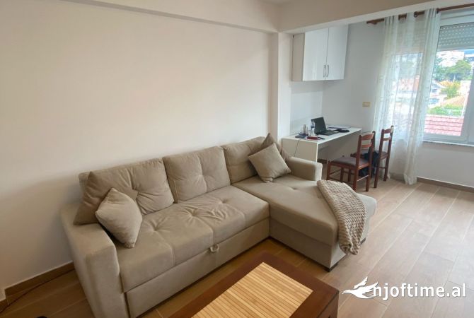 Shtepi me qera 1+1 ne Tirane - 430 Euro