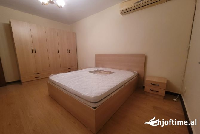 Shtepi me qera 2+1 ne Tirane - 550 Euro