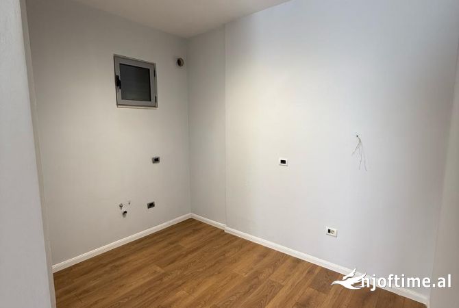 Shtepi ne shitje 1+1 ne Tirane - 110,000 Euro