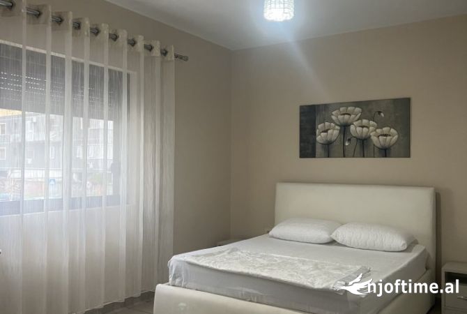 Shtepi me qera 1+1 ne Tirane - 400 Euro