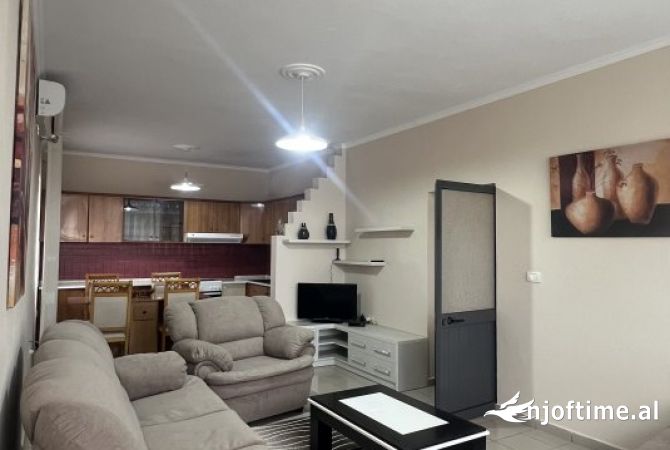 Shtepi me qera 1+1 ne Tirane - 400 Euro