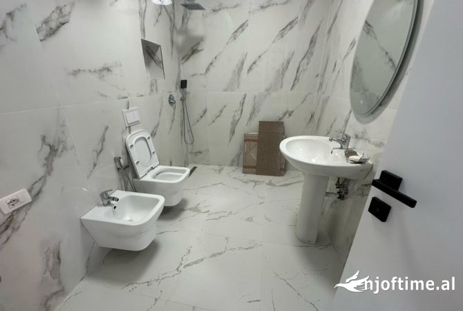 Shtepi me qera 1+1 ne Tirane - 480 Euro