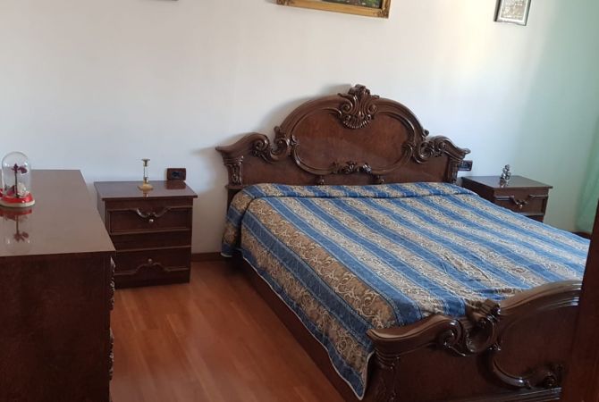 Shtepi me qera 2+1 ne Tirane - 450 Euro