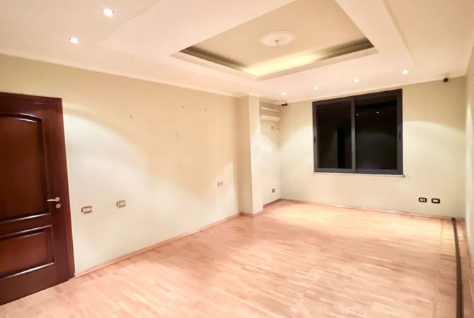 Ambient biznesi me qera 3+1 ne Tirane - 1,500 Euro