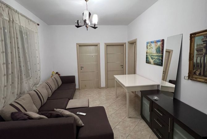 Shtepi me qera 2+1 ne Tirane - 500 Euro