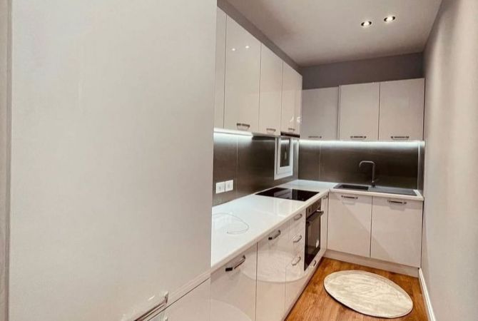 Shtepi me qera 2+1 ne Tirane - 680 Euro