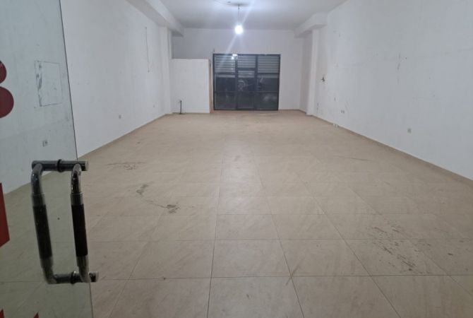 Ambient biznesi me qera 1+1 ne Tirane - 600 Euro