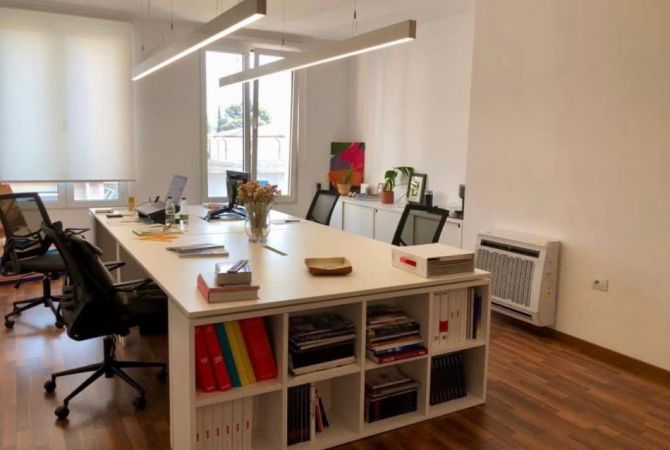 Ambiente Commerciale in Affitto 3+1 a Tirana - 1,000 Euro