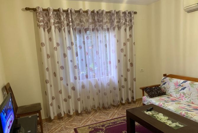 Shtepi me qera 1+1 ne Tirane - 450 Euro