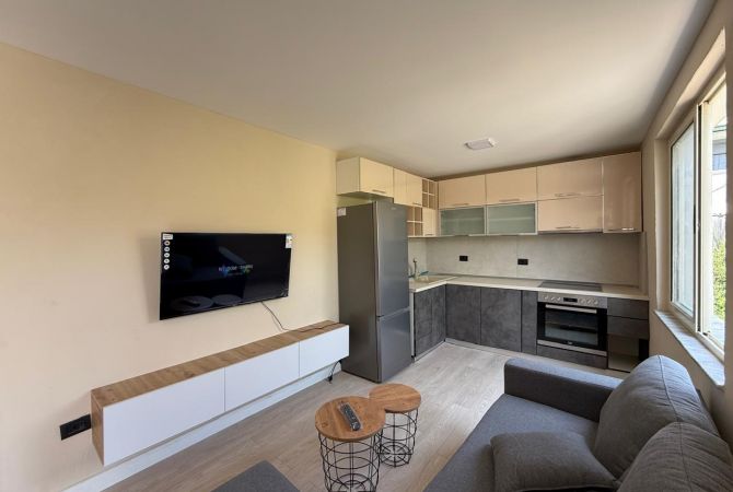 Shtepi me qera 2+1 ne Tirane - 470 Euro