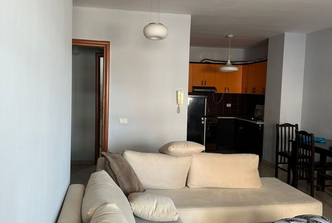 Shtepi me qera 1+1 ne Tirane - 500 Euro
