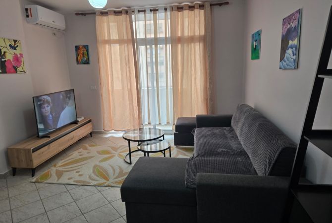 Shtepi me qera 1+1 ne Tirane - 550 Euro