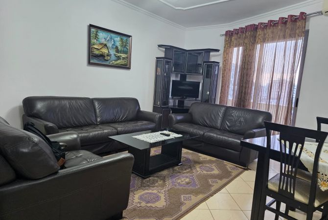 Shtepi me qera 2+1 ne Tirane - 500 Euro