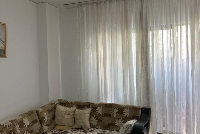 Shtepi ne shitje 1+1 ne Tirane - 90,000 Euro