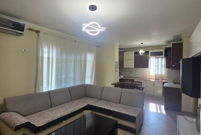 Shtepi me qera 1+1 ne Tirane - 450 Euro
