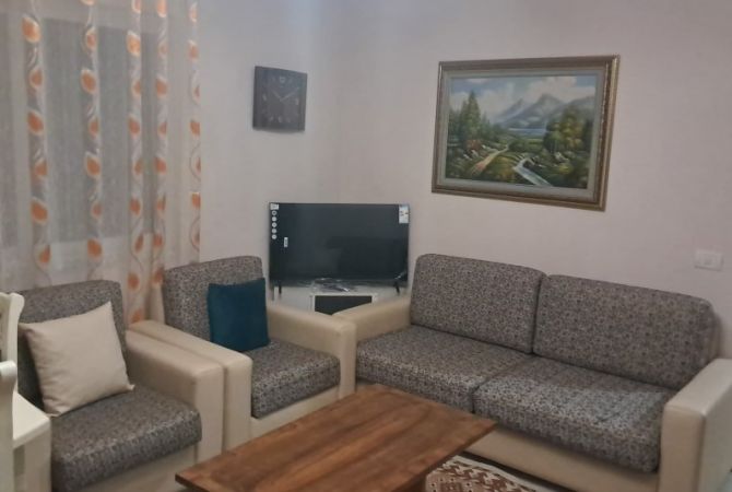 Shtepi me qera 2+1 ne Tirane - 500 Euro