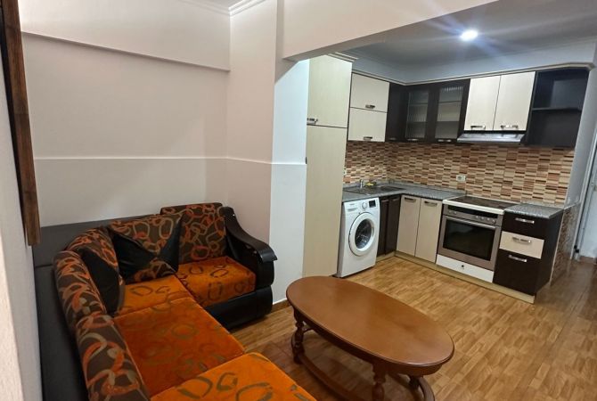 Shtepi ne shitje 1+1 ne Tirane - 75,000 Euro