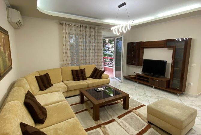 Shtepi me qera 2+1 ne Tirane - 750 Euro