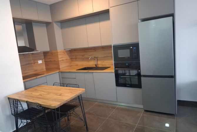 Shtepi me qera 2+1 ne Tirane - 600 Euro