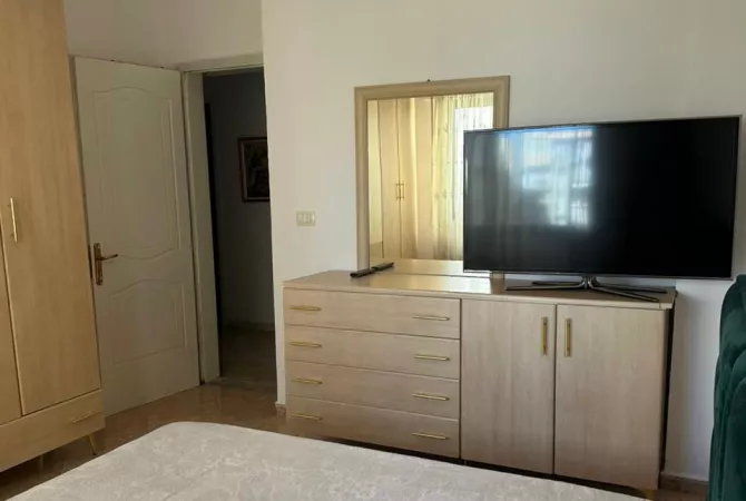 Shtepi me qera 2+1 ne Tirane - 750 Euro