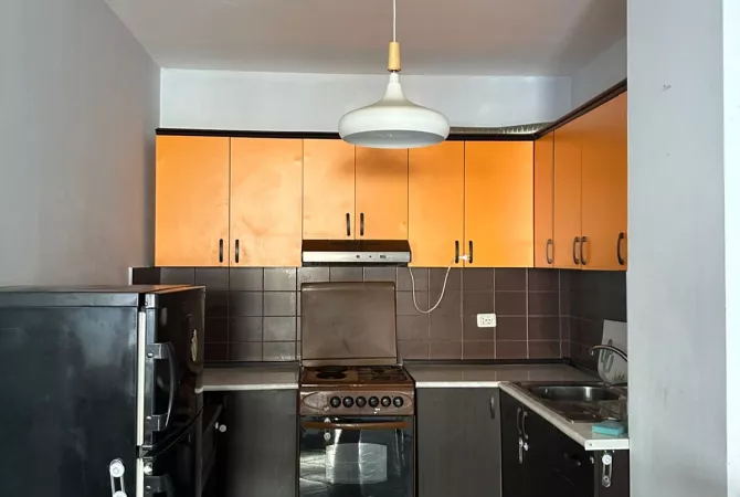Shtepi me qera 1+1 ne Tirane - 500 Euro