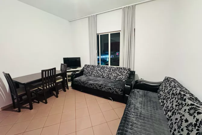 Shtepi me qera 2+1 ne Tirane - 420 Euro