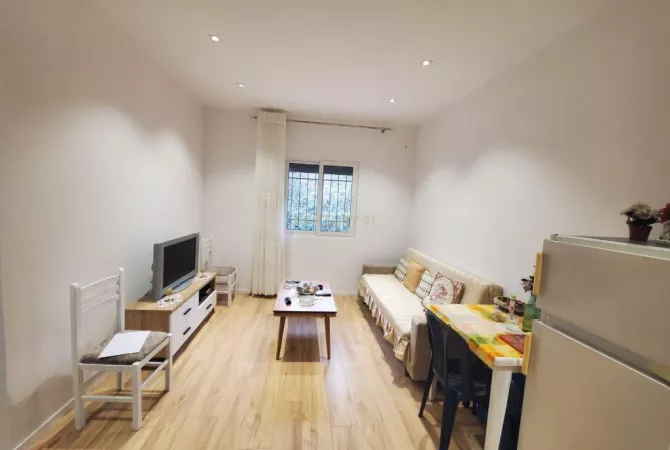 Shtepi me qera 1+1 ne Tirane - 300 Euro
