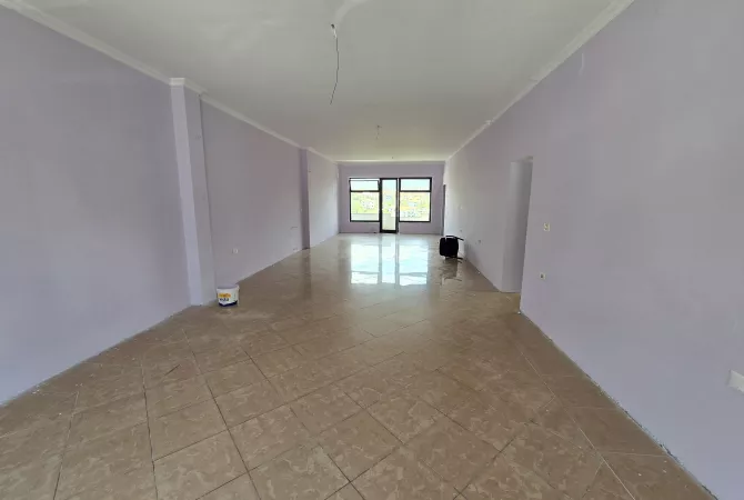 Ambient biznesi me qera 1+1 ne Tirane - 500 Euro