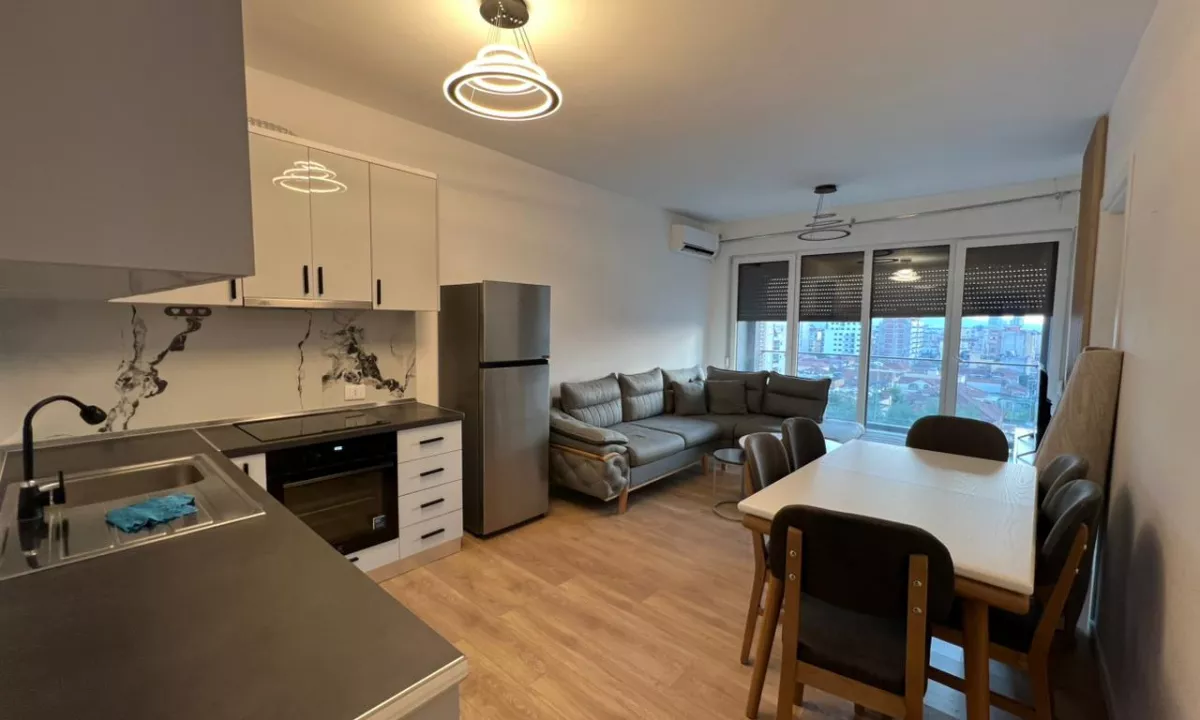 Shtepi me qera Apartament ne Tirane, 2+1, Mobilimi E mobiluar, Pagesa 600  Euro.